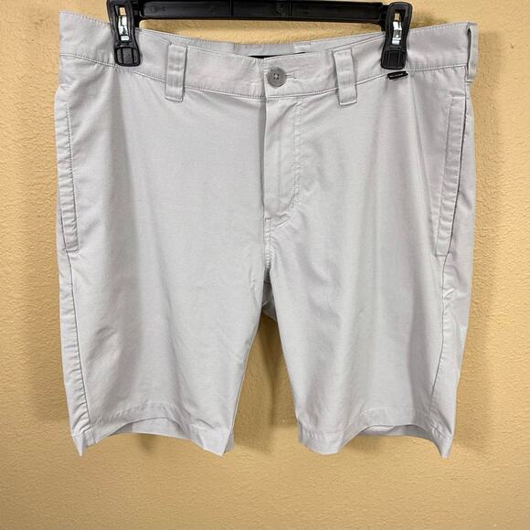 Travis Mathew Mens Golf Performance Gray Shorts Size 32 Light Gray - Picture 1 of 11